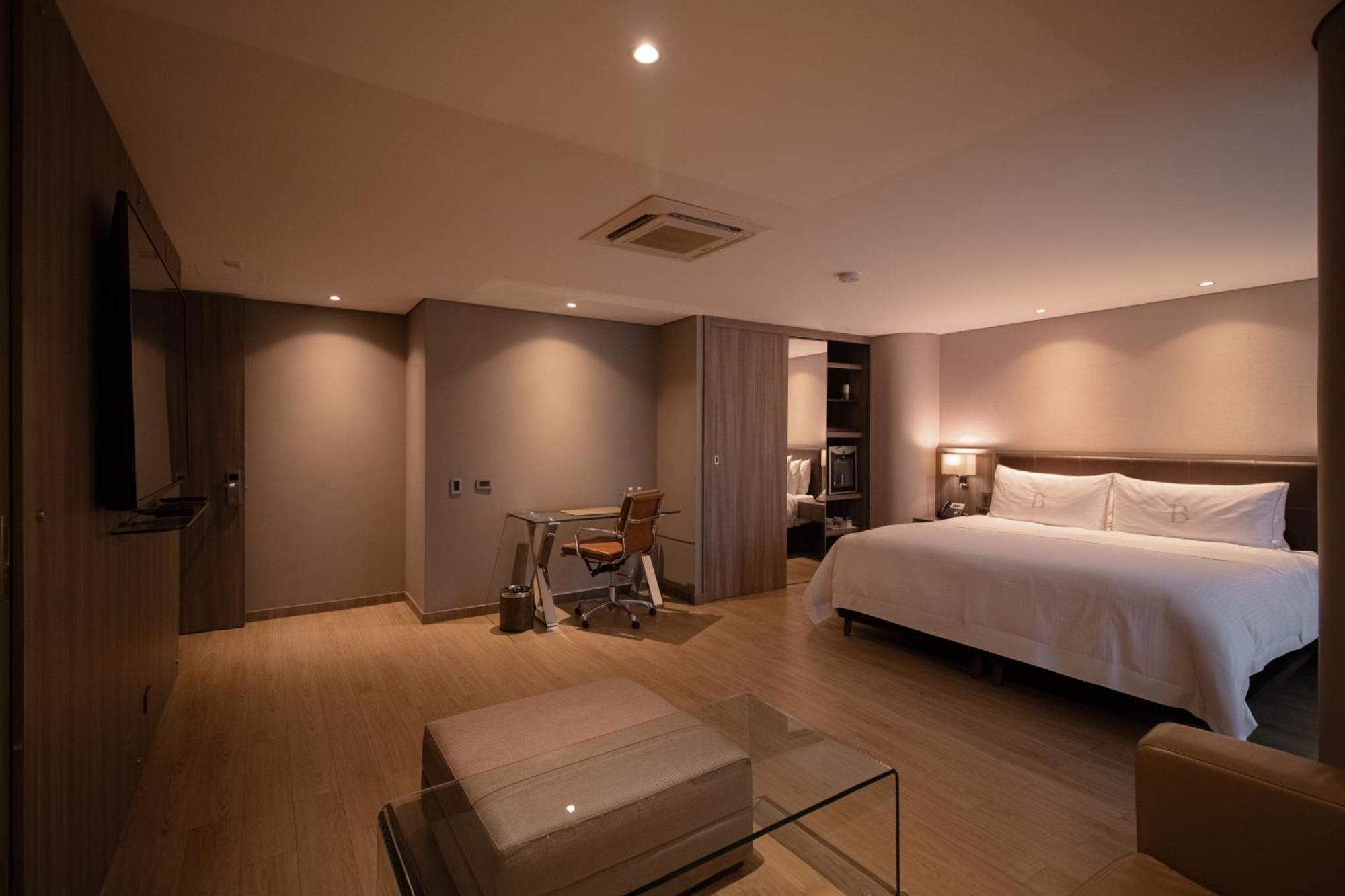 Binn Hotel Medellín Extérieur photo
