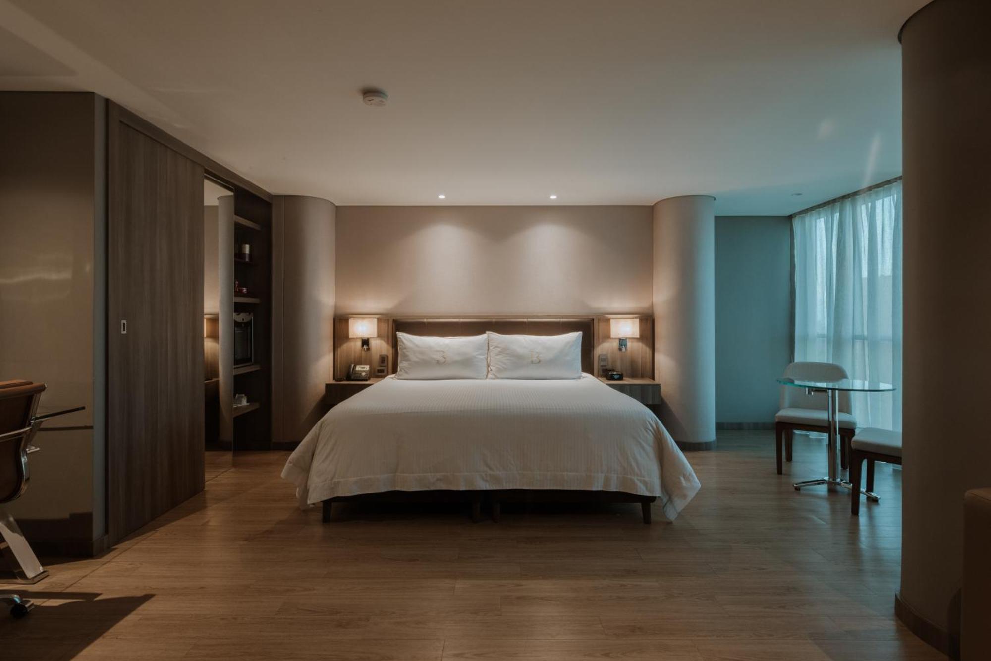 Binn Hotel Medellín Extérieur photo