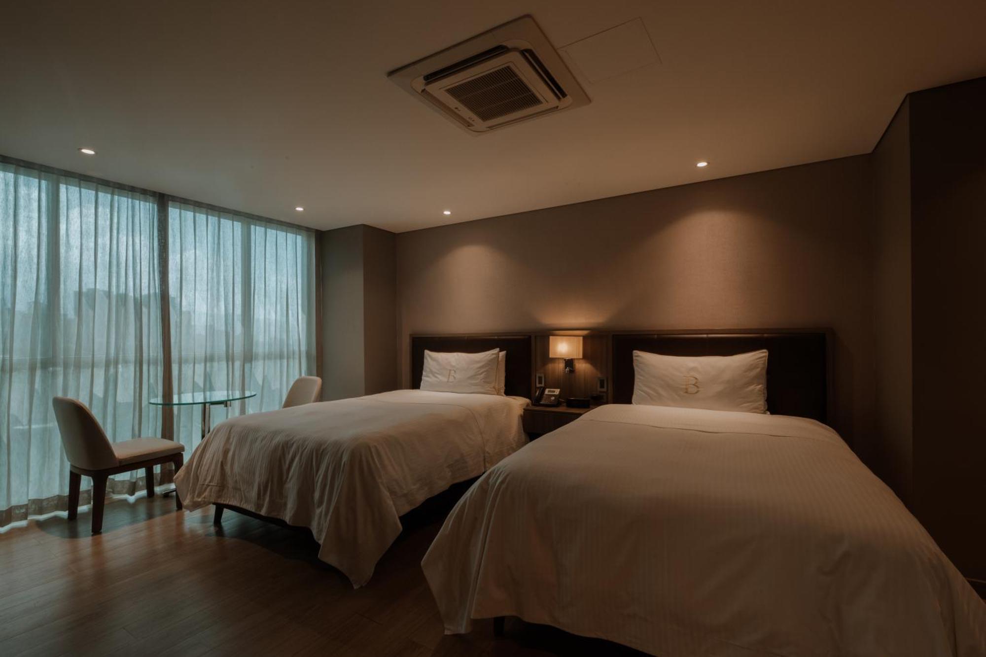 Binn Hotel Medellín Extérieur photo