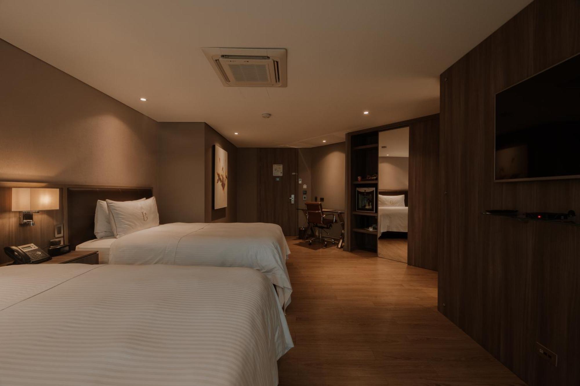 Binn Hotel Medellín Extérieur photo